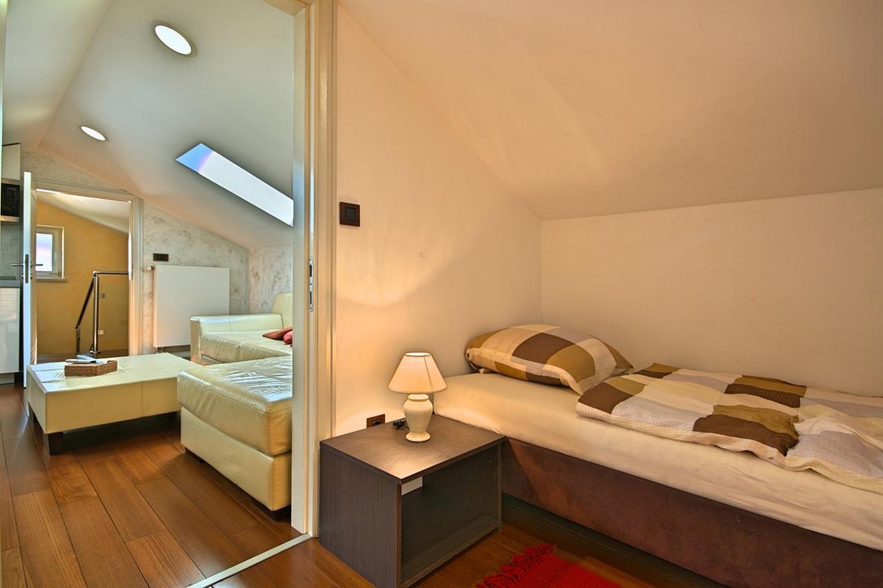 Villa Lidija Poreč Extérieur photo